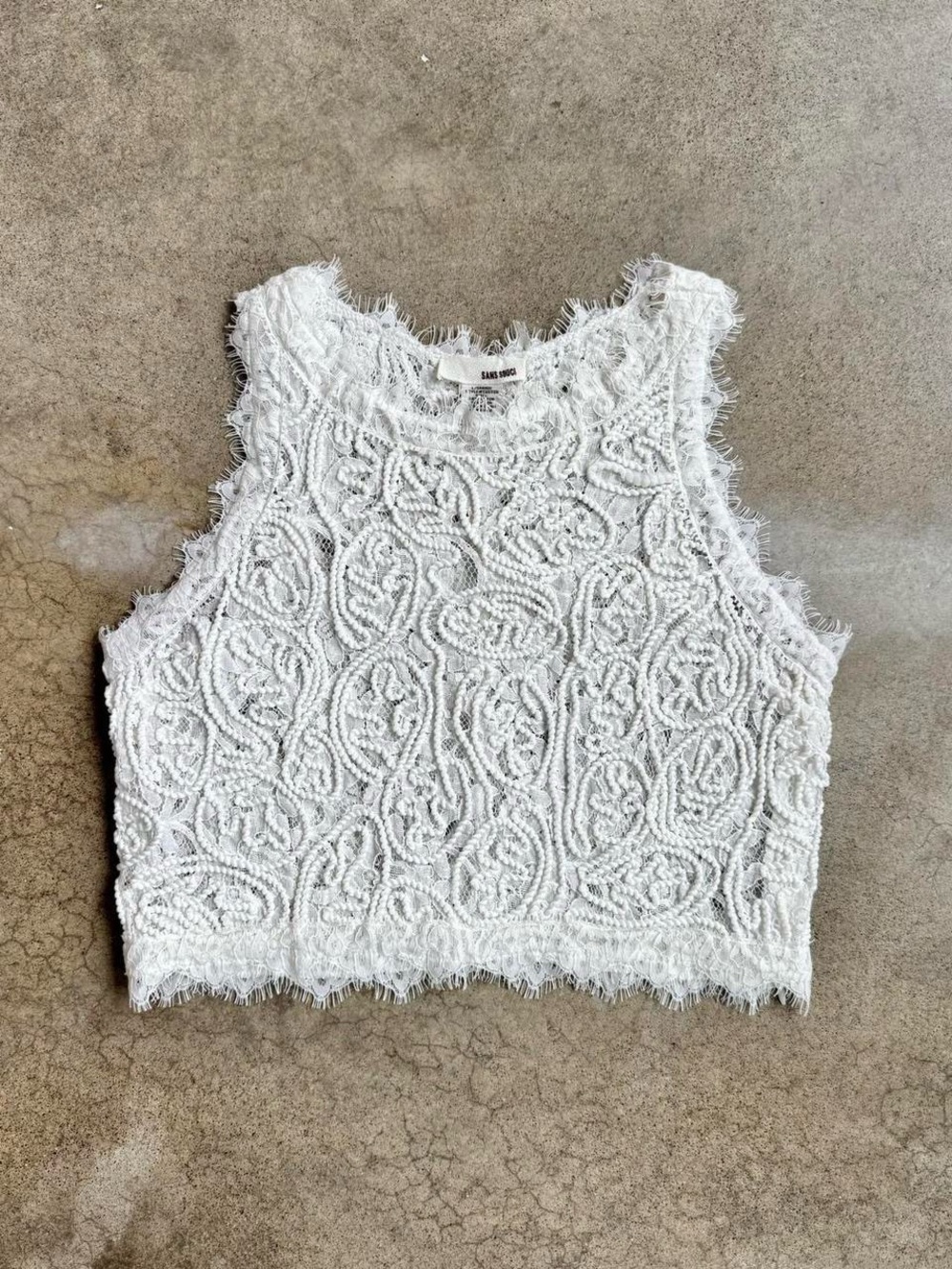 Sans Souci White Lace Cropped Tank Top